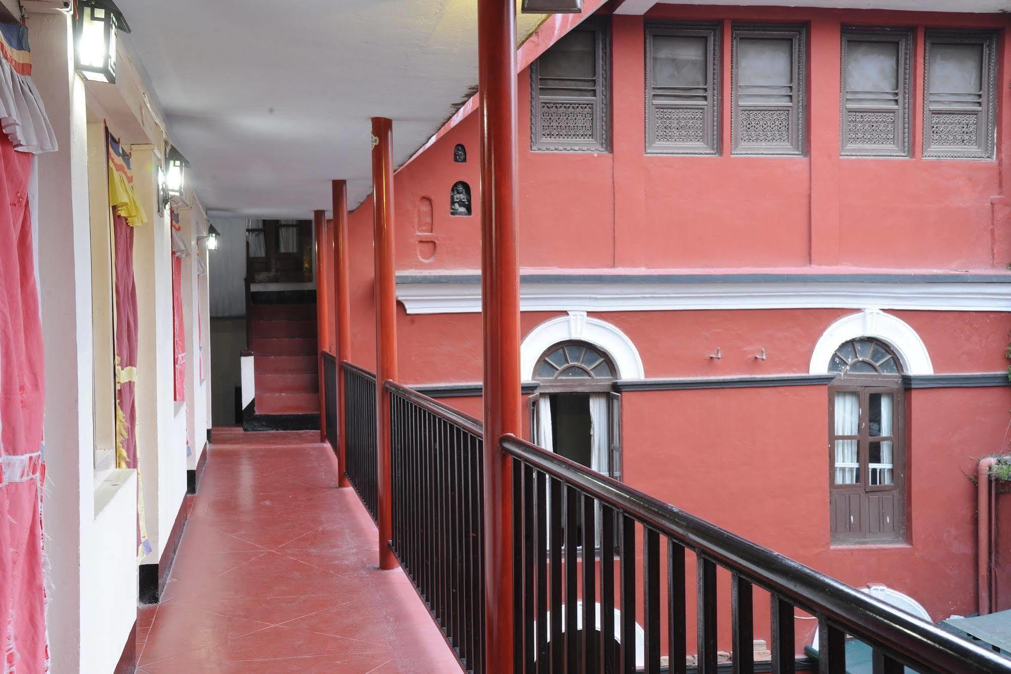 Hotel Himalaya Yoga Katmandú Exterior foto